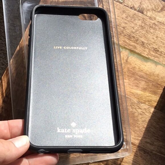 Kate Spade iPhone 6+ Polka Dot Case (G) - Picture 3 of 7